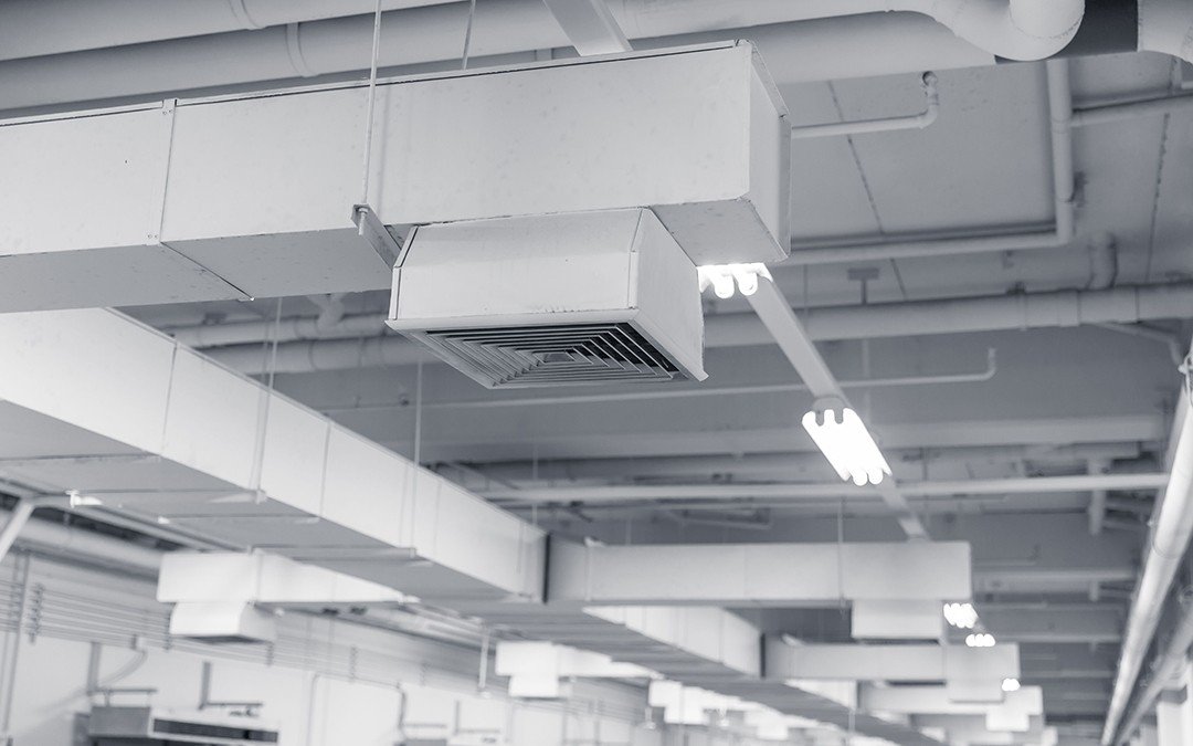 conductos de techo debidamente aislados